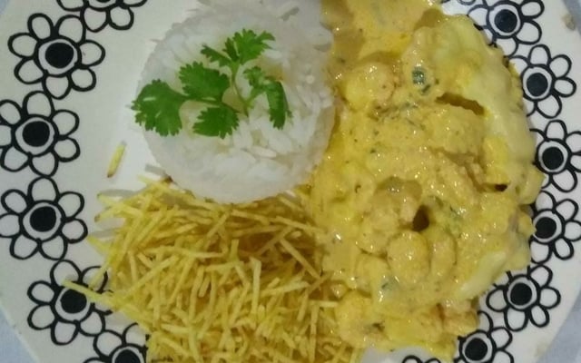 Camarão ao molho branco