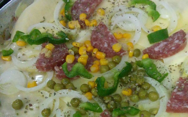 Pizza de tabuleiro com pão de forma