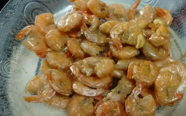 Camarão frito na cerveja, receita da Mamy