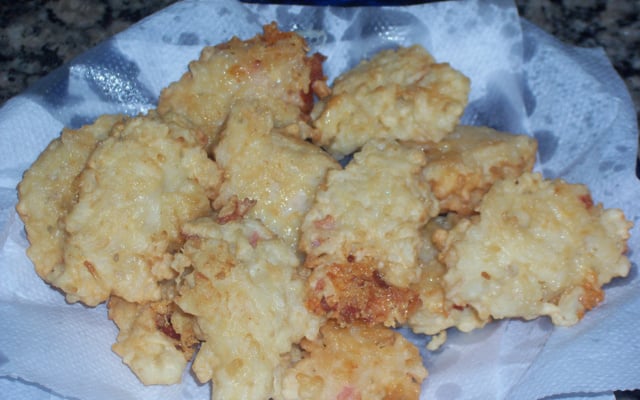 Bolinho de arroz com mussarela