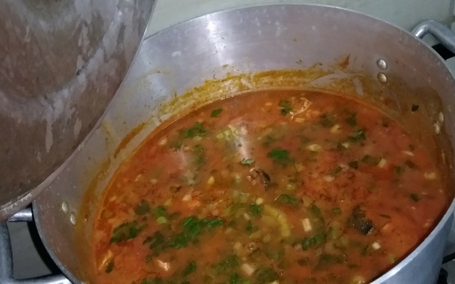 Moqueca de Peixe com Camarão
