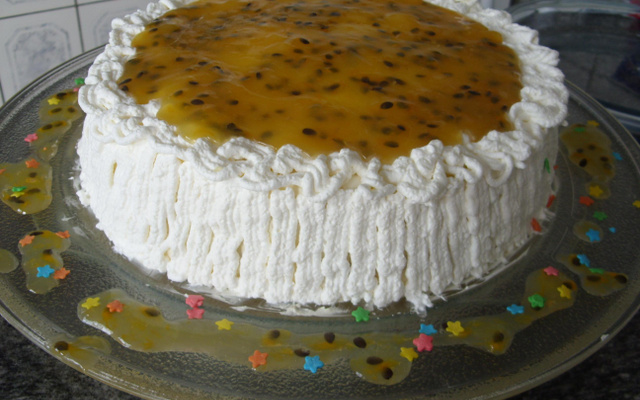 Bolo chiffon de maracujá