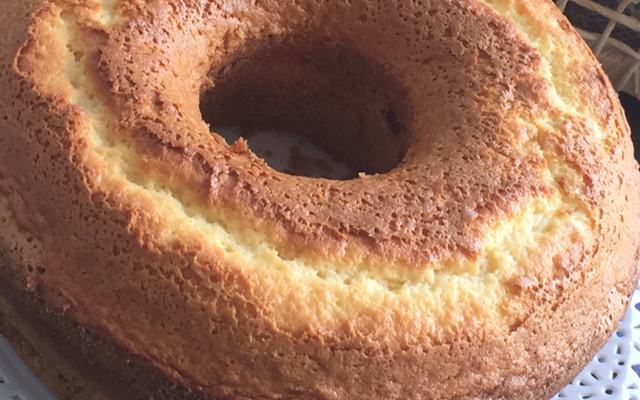 Bolo de iogurte com canela