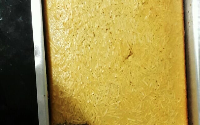 Bolo de leite com coco ralado