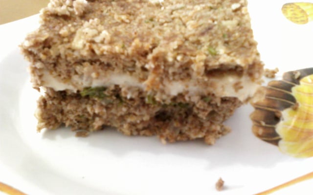 Quibe à brasileira assado e recheado com carne e catupiry