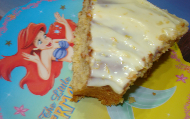 Bolo de limão de padaria