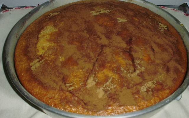 Bolo cremoso de banana fácil