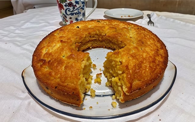 Bolo rapidinho de milho de latinha