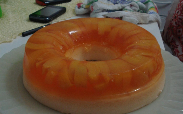 Sobremesa deliciosa de pêssego