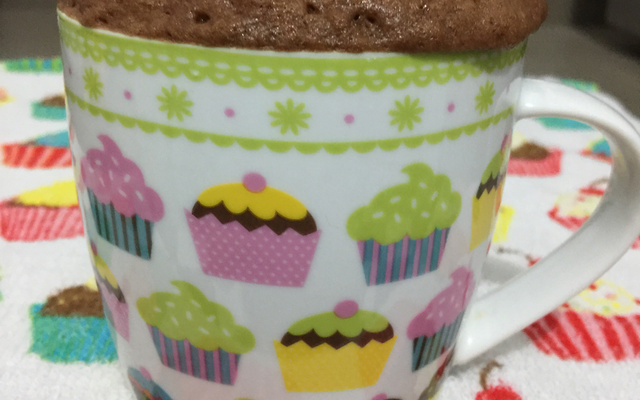 Bolo de caneca de nutella simples