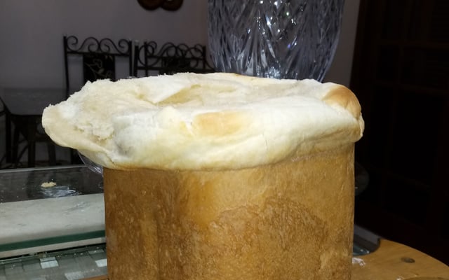 Pão caseiro feito na panificadora doméstica