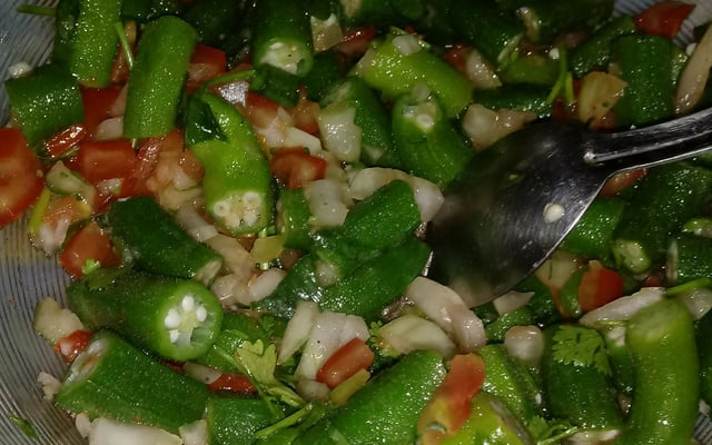 Salada de quiabo deliciosa