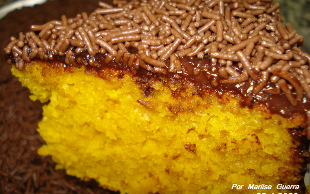 Bolo de cenoura e aveia