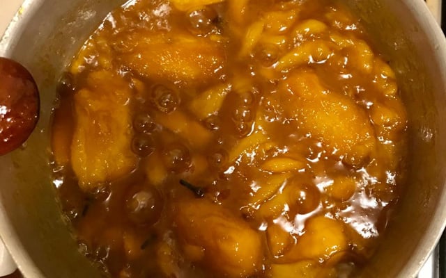 Compota de manga e canela