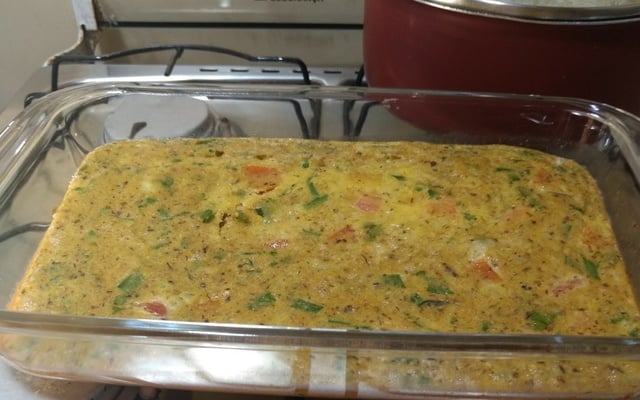 Omelete de atum fácil assado