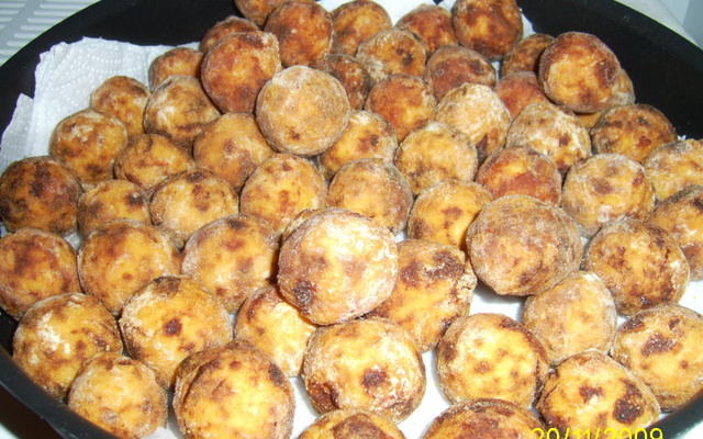 Bolinha de frango crocante