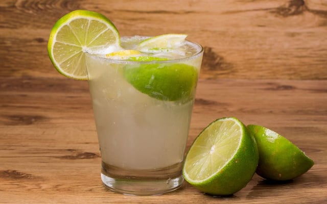 Caipirinha sem álcool