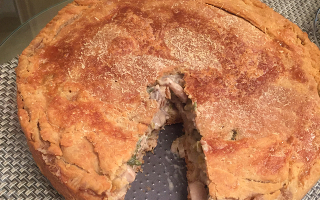 Torta de shimeji com alho poró e cream cheese