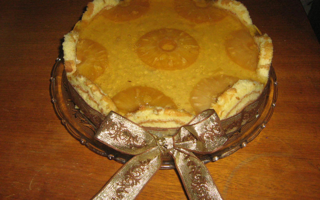 Charlote divino de abacaxi