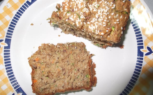 Pão integral de abobrinha com cenoura