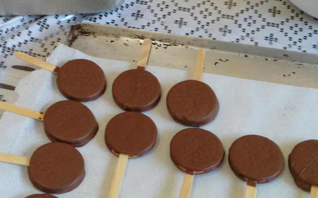 Pirulito de falso alfajor