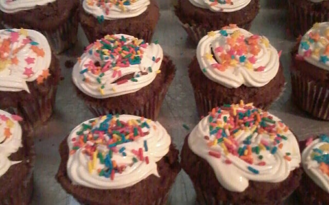 Cupcake de Chocolate com Cobertura de Leite Ninho