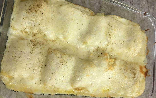 Rondeli de frango ao molho branco