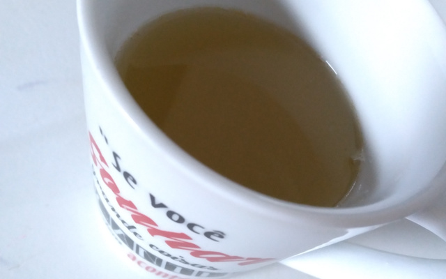 Chá de laranja e limão