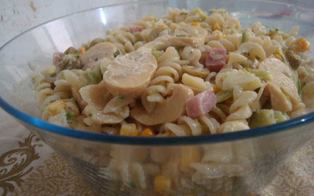 Salada de macarrão