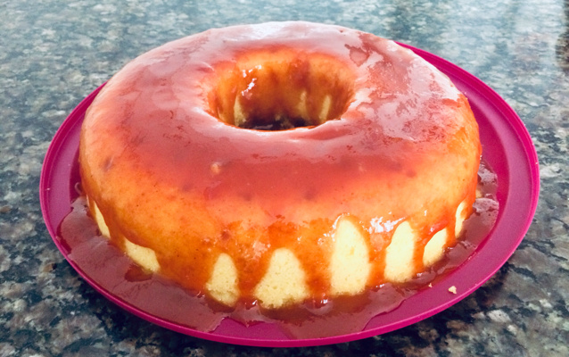 Bolo de fuba com goaiabada no microodas