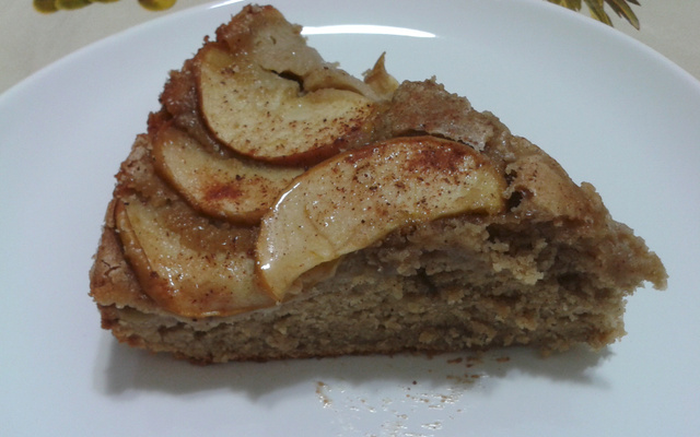 Bolo de maçã com canela
