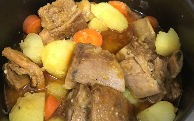 Costela na panela de pressão elétrica