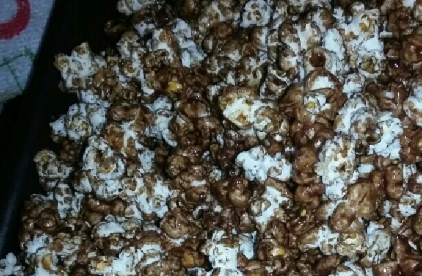 Pipoca doce - Prática e o que é melhor, é de chocolate!