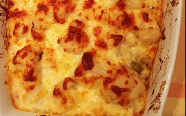 Couve-flor gratinada com carne moída