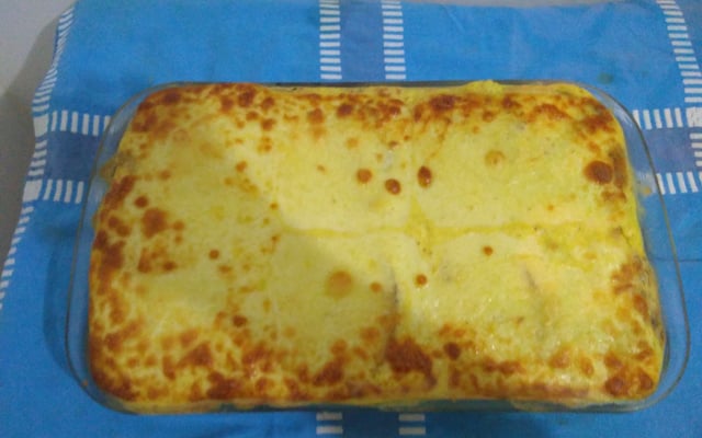 Bolo salgado de frango (quente)