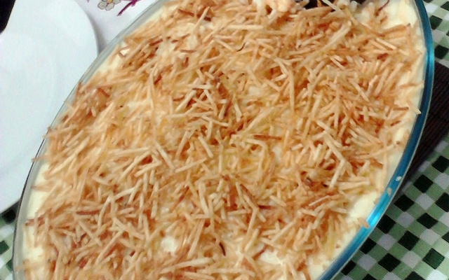 Batata recheada em travessa