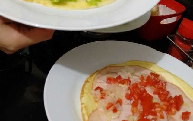 Crepioca com iogurte na massa