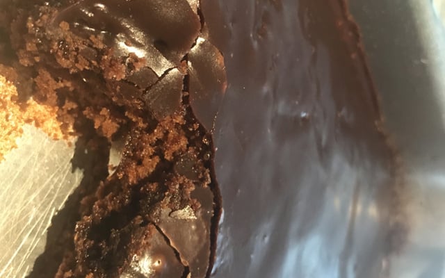 Cobertura durinha de chocolate fácil