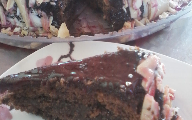 Bolo de aniversário colorido