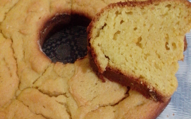 Bolo de fubá cozido