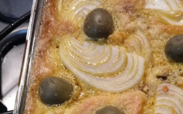 torta capixaba  de sardinha e repolho muito facil