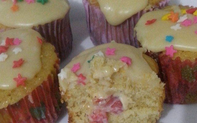 Cupcake de chocolate branco fácil