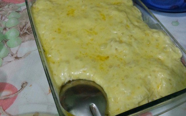 Macarrão ao molho branco e frango desfiado