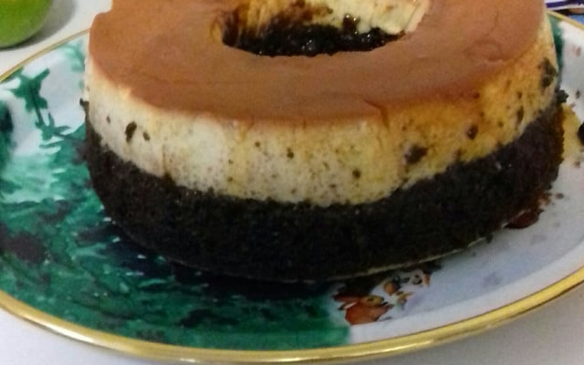 Bolo pudim de chocolate delicioso