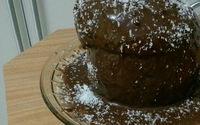 Panetone com recheio tipo prestígio