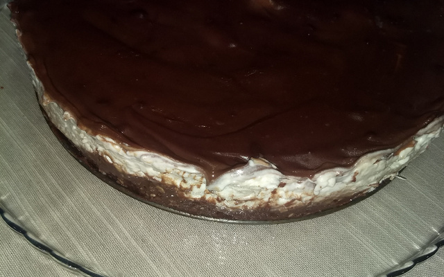Torta cremosa de abacaxi com coco