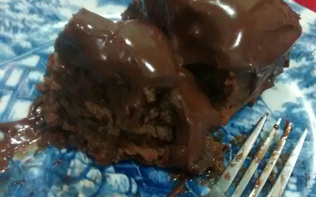 Bolo de mel com chocolate