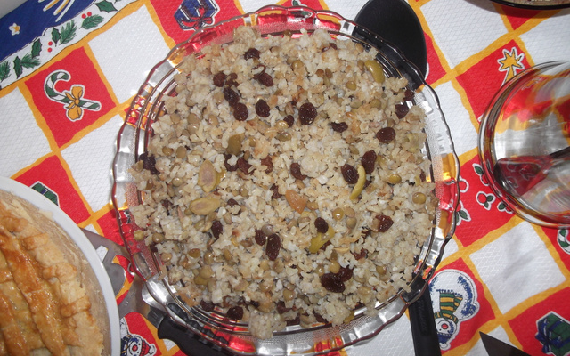 Arroz com lentilhas e passas