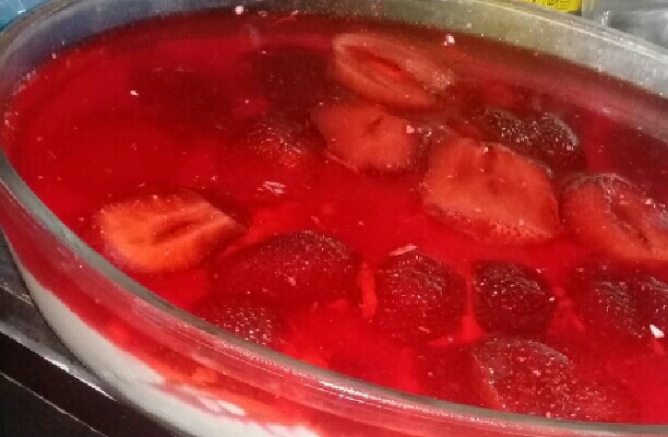 Pavê de morango fácil