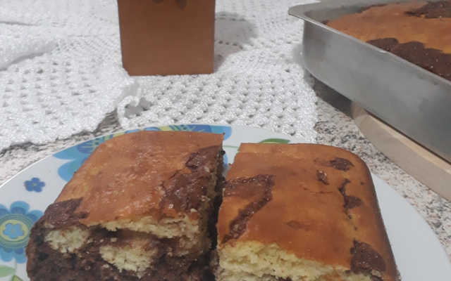 Bolo mesclado de liquidificador